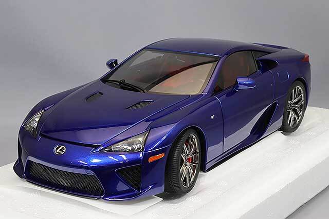 オートアート コンポジット 1/18 レクサス LFA パールブルー