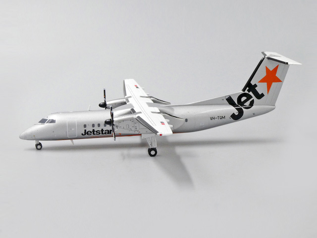 JC WINGS 1/200 (ダイキャスト製) Dash8-Q300 ジェットスター VH-TQM