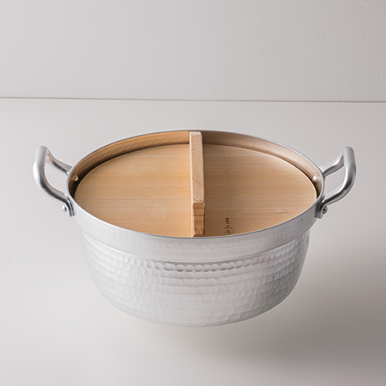 アルミ打出し段付き鍋