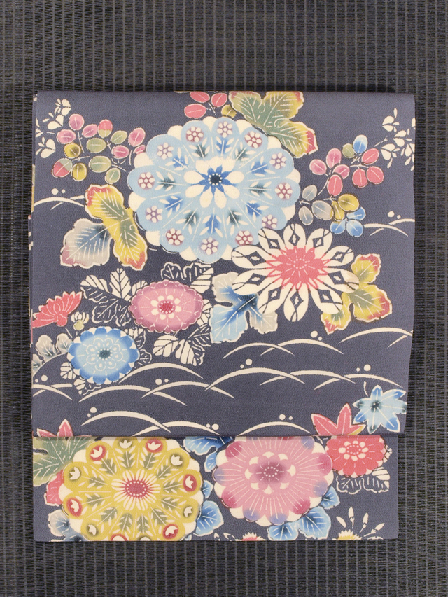 帯のアトリエ花邑 hanamura 銀座 「菊に秋草文様 紅型 名古屋帯」