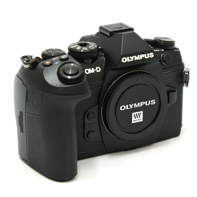 中古】オリンパス ミラーレス一眼 OM-D E-M1 Mark II ブラック【C】