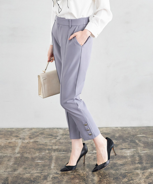 ポケット付き裾ハートボタン装飾テーパードパンツ