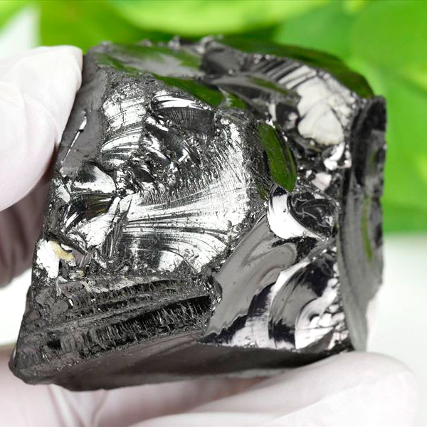 シュンガイト｜天然フラーレンを含む鉱石｜水の浄化や電磁波対策に