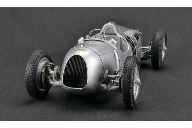 CMC M161 1/18 Auto Union Type C Bernd Rosemeyer 1936 #18 ミニカー