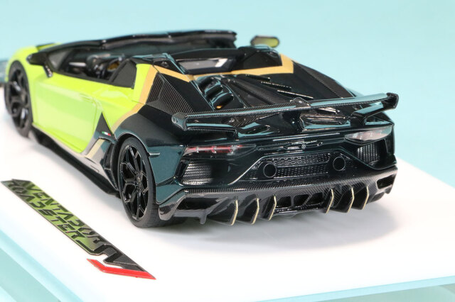 Buonarte特注アイドロン 1/43 ランボルギーニ アヴェンタドール SVJ