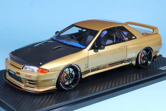 イグニッションモデル 1/18 ニッサン スカイライン GTS-R R31 ブルー