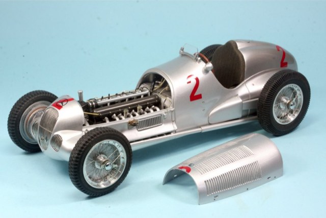 CMC 1/18 メルセデス ベンツ W154 1938 M-025 ミニカーショップ ロム