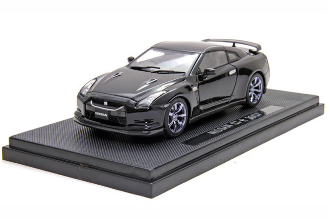 44103 - エブロ 1/43 ニッサン GT-R ブラックエディション 2007 レッド