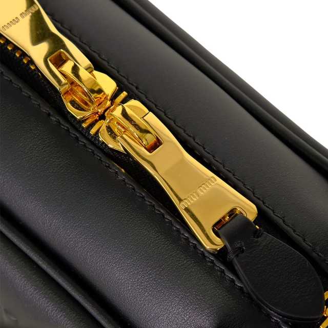 Miu Miu ミュウミュウ ハンドバッグ ボーレザー スモール 黒 (ブラック