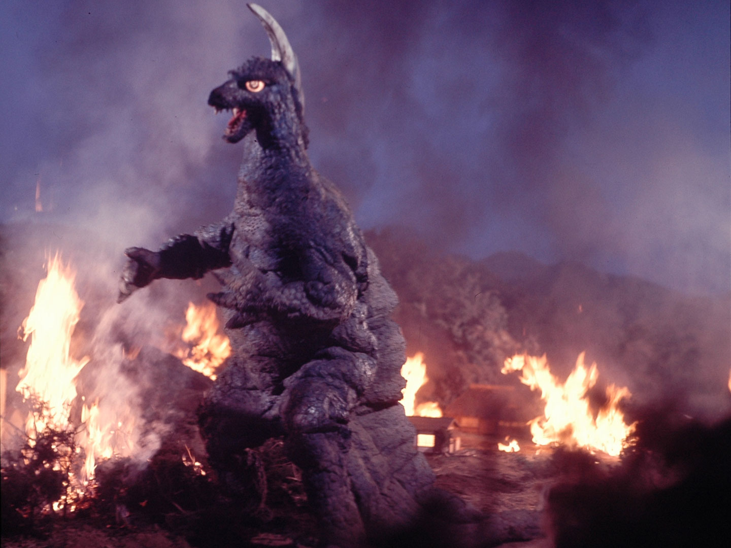 2000バリケーン(レッド)1期 怪獣郷 帰ってきたウルトラマン未開封 2000