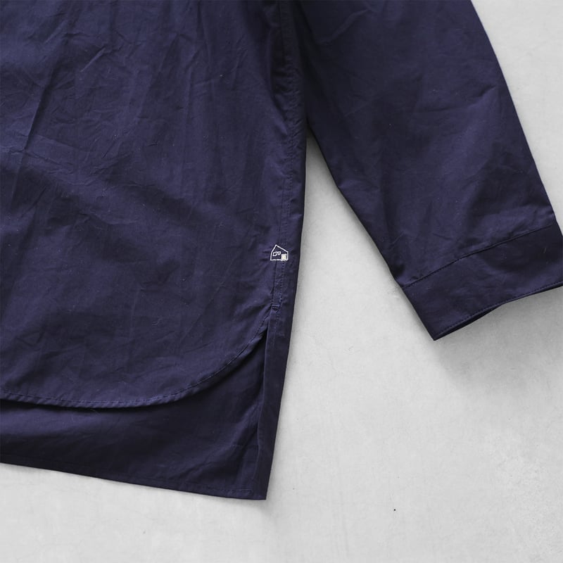 ばちばちタイプライタークロスバンドカラーオーバーシャツ（ダーク