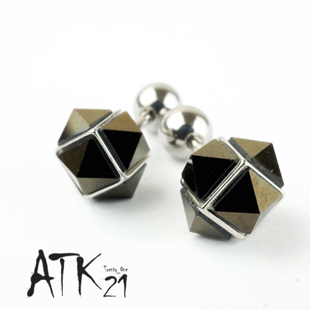 両耳用（2個セット） ピラミッド スクエア モチーフ バーベルピアス