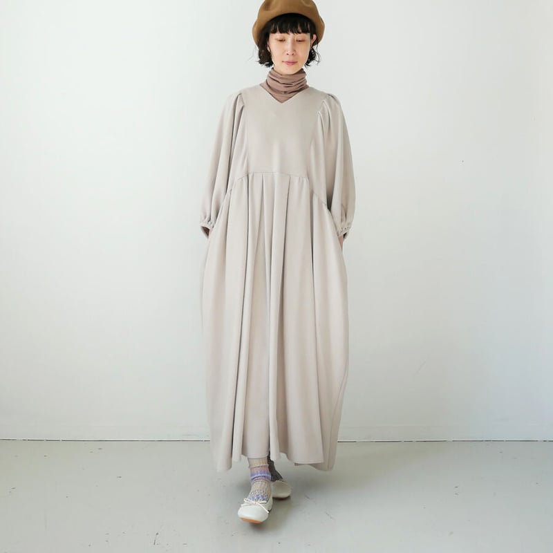 UNIVERSAL TISSU｜ユニヴァーサルティシュ｜ウールカシミヤビーバー