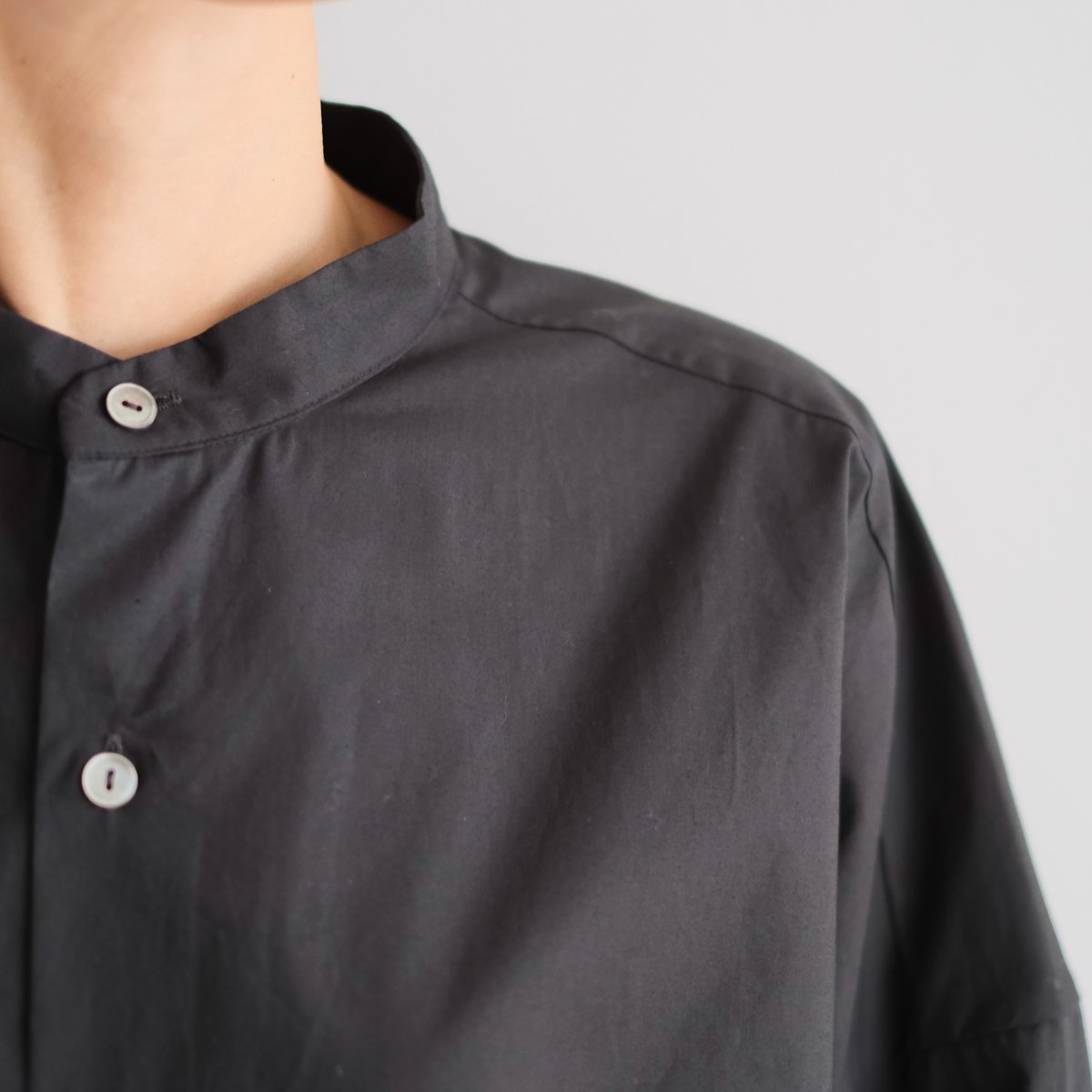 Yoli / Band collar shirt（Lady's,Men's/Black） |