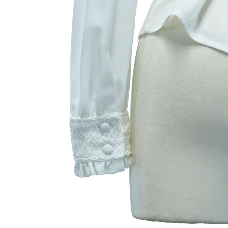 ○予約○スタンドカラーリボンジャボブラウス | Sheglit MiDiom online