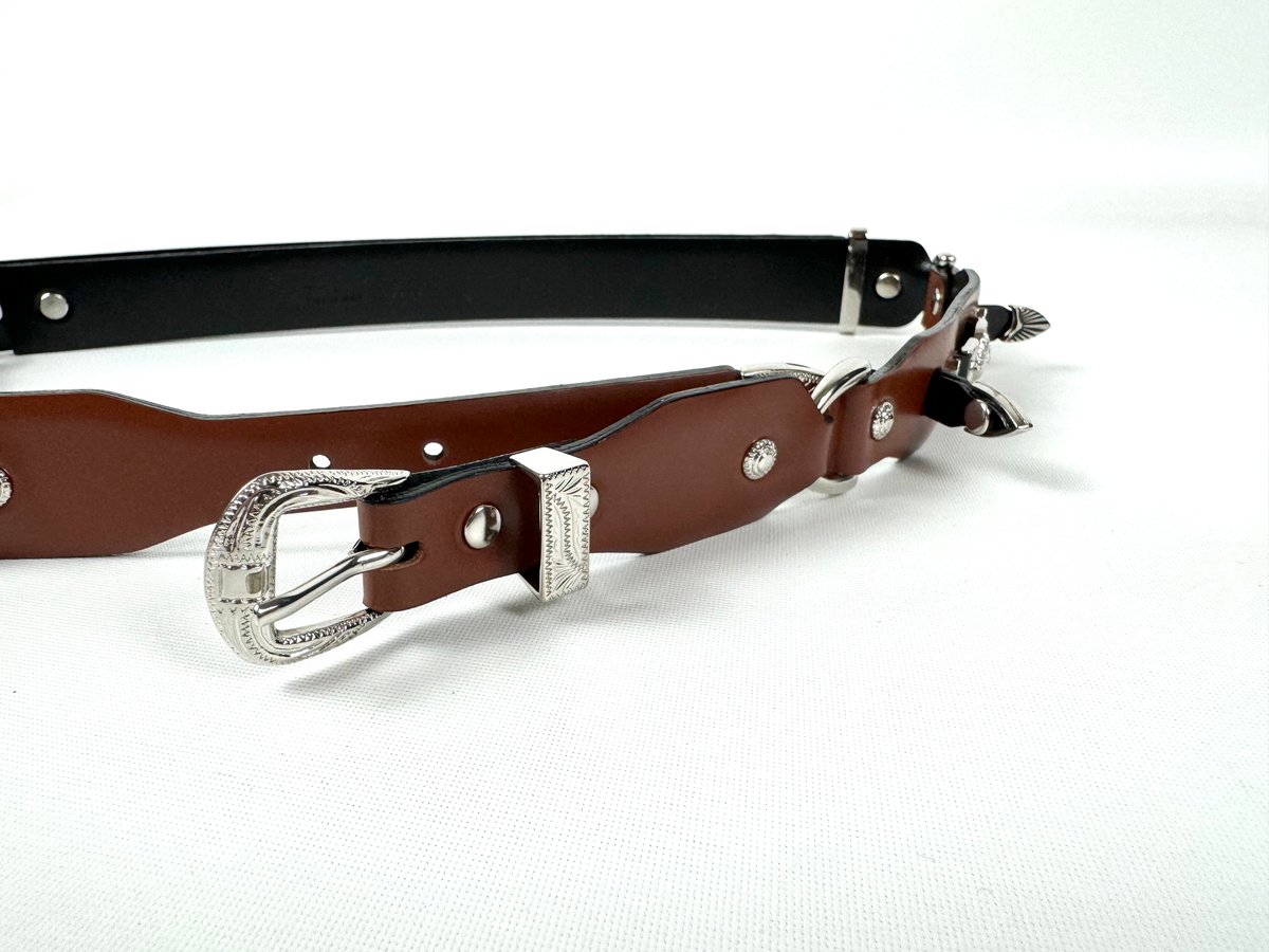 TOGA TOO / METAL LEATHER NARROW BELT | glitter