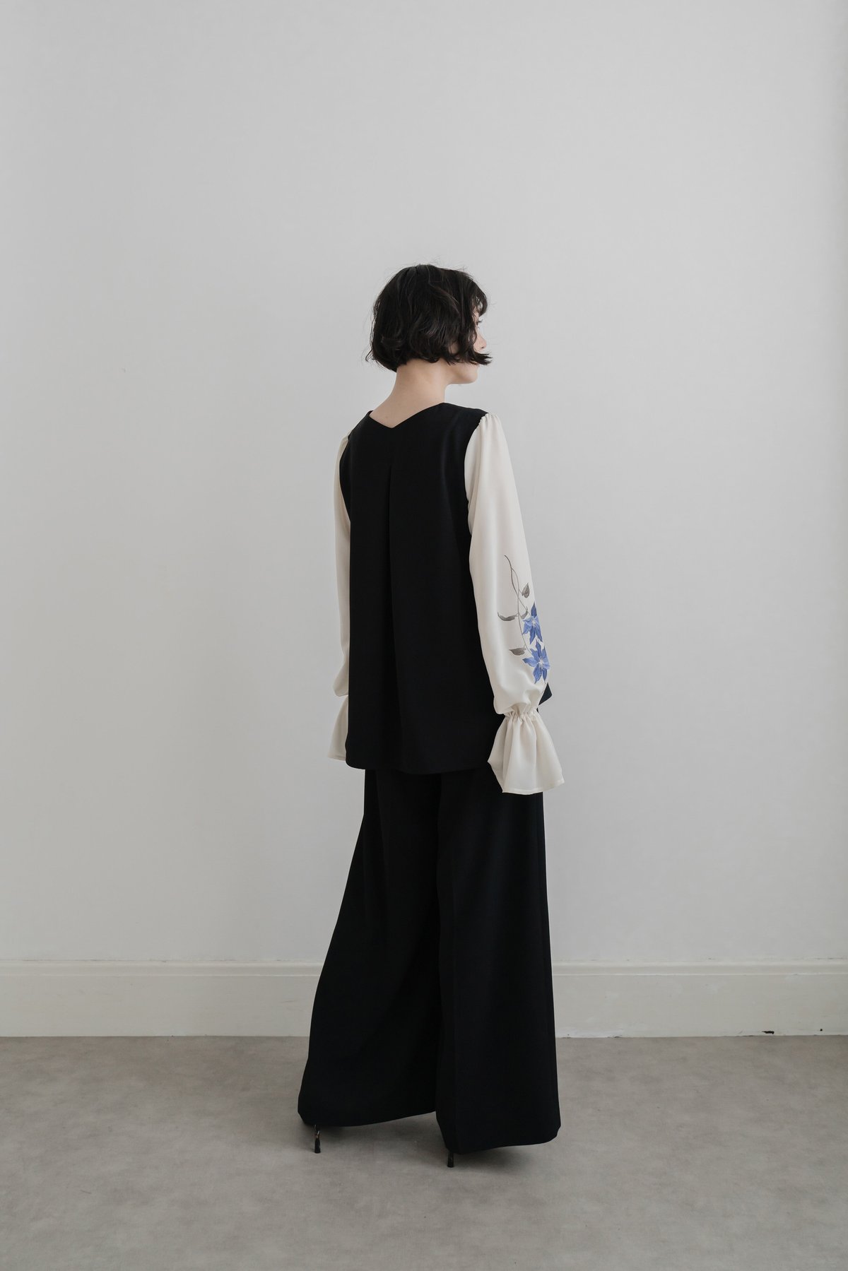 花を着るセットアップ〈ブラウス〉【クレマチス】 | iCONOLOGY