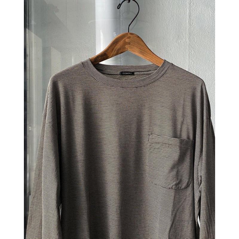 COMOLI ウール天竺 長袖クルー | Less Higashikawa