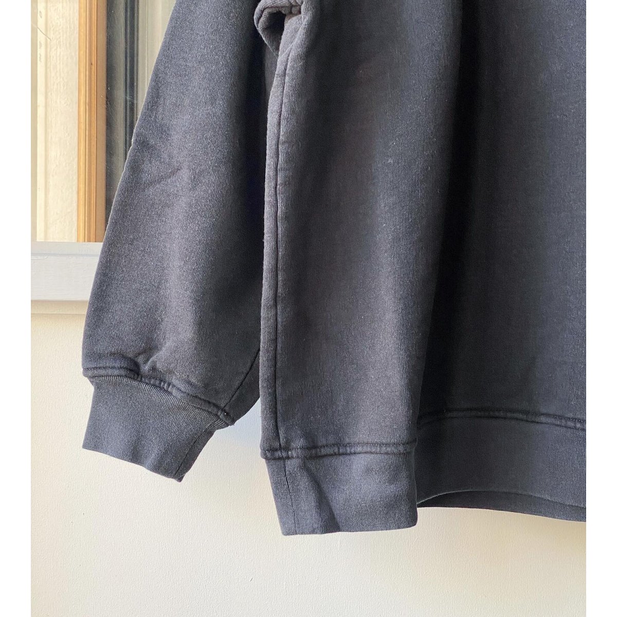 COMOLI コットン吊裏毛 クルーネック FADE BLACK | Less Higa