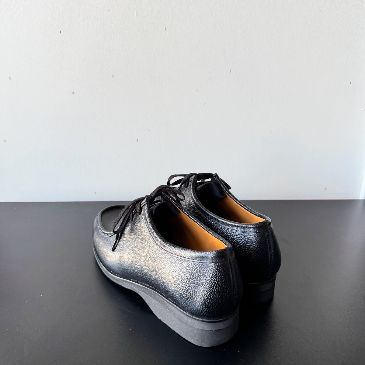 FOOTWORKS Tyrol shoes in grain leather | Less