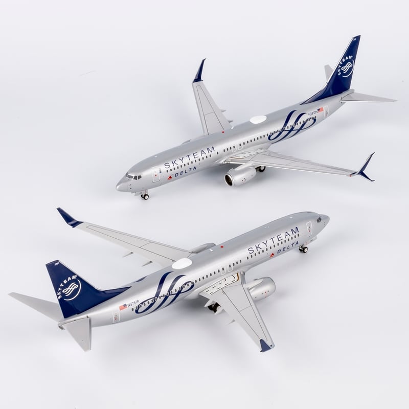 お取り寄せ商品】1/200 737-800/w デルタ航空「スカイチーム特別塗装機