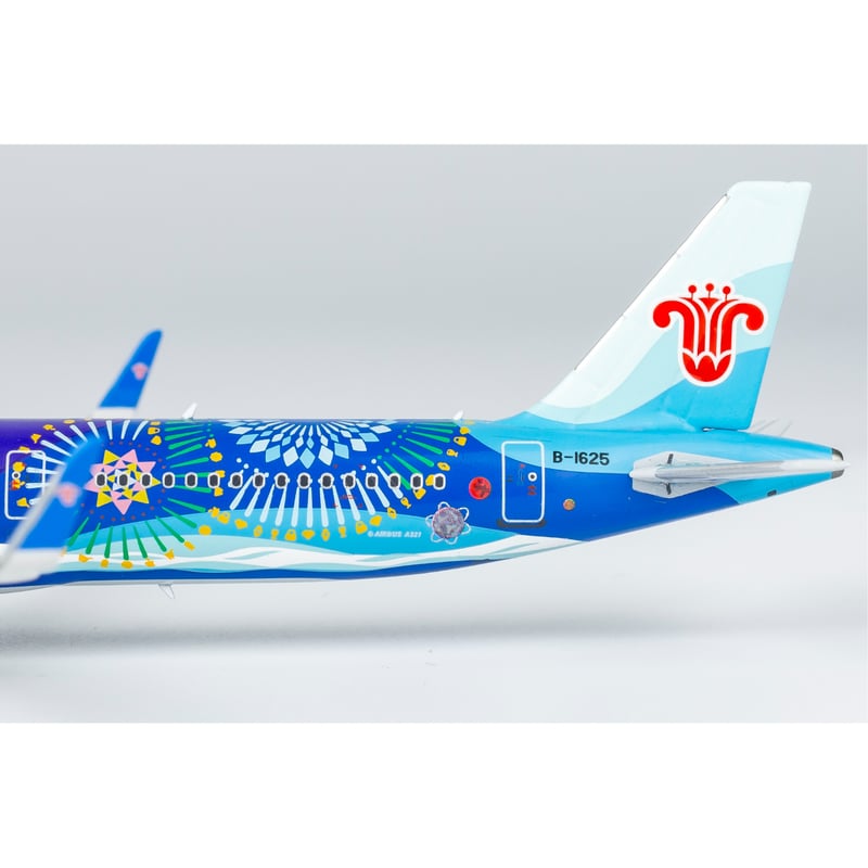 1/400 A321-200/w 中国南方航空「China International
