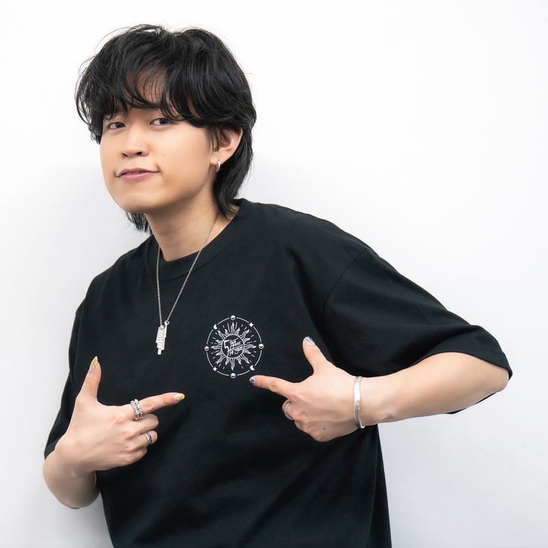 TaniYuuki 太陽と月Tシャツ