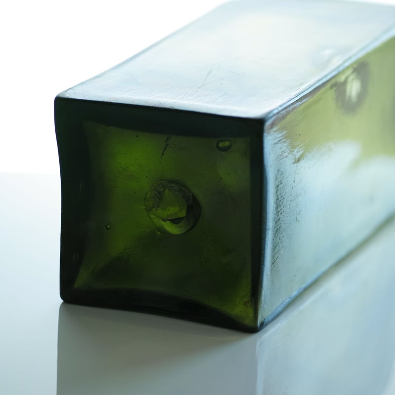 18世紀 オランダ 大きな吹きガラス角瓶 ジンボトル ケルデル瓶 / the