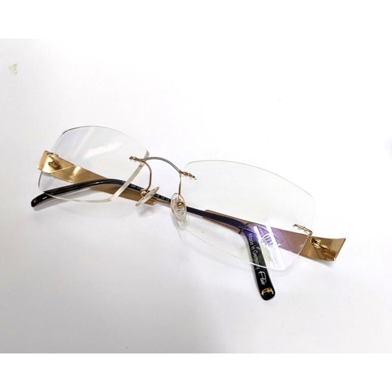 ドイツ職人の高級フレーム「Flair(フレアー)」、華やかで軽やかに