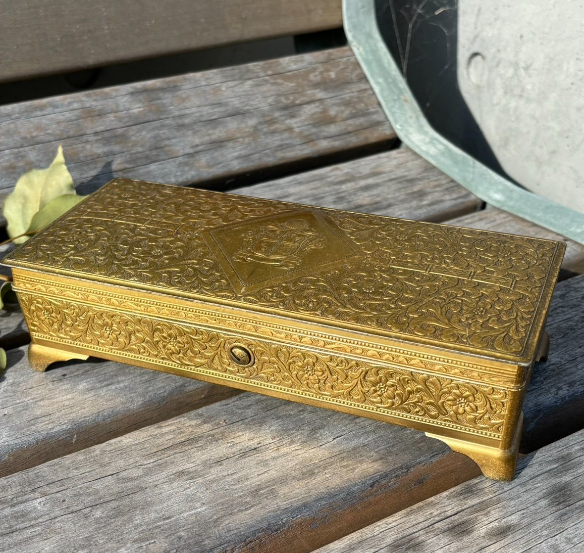 オルゴールジュエリーボックス | アンティーク家具と喫茶キャバレーの