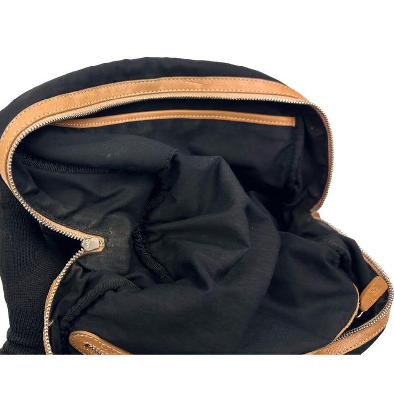 TOD'S トッズ クラッチバッグ セカンドバッグ マルチポーチ 化粧品入れ