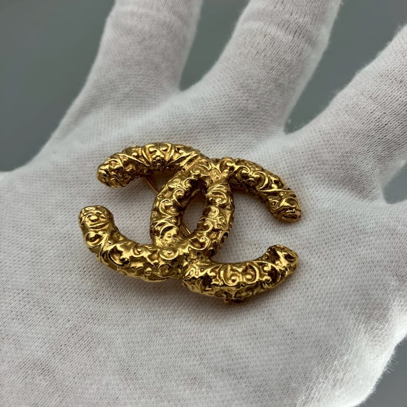 CHANEL (シャネル) ヴィンテージ ココマーク 溶岩 ブローチ | Cattleya