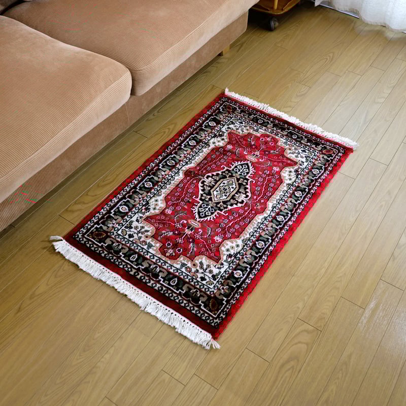 インド 手織り絨毯 シルク ＜約60 x 94 ㎝＞ 赤・メダリオン | インド