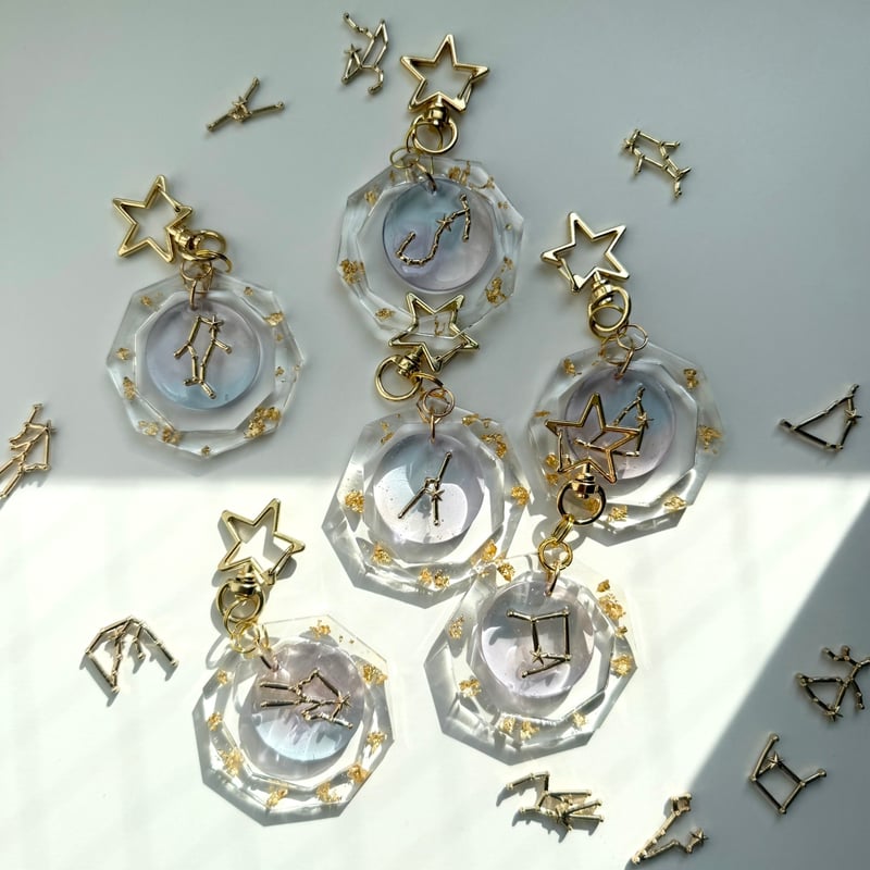 Happy SEIZAのキーホルダー_てんびん座_gold | initial U