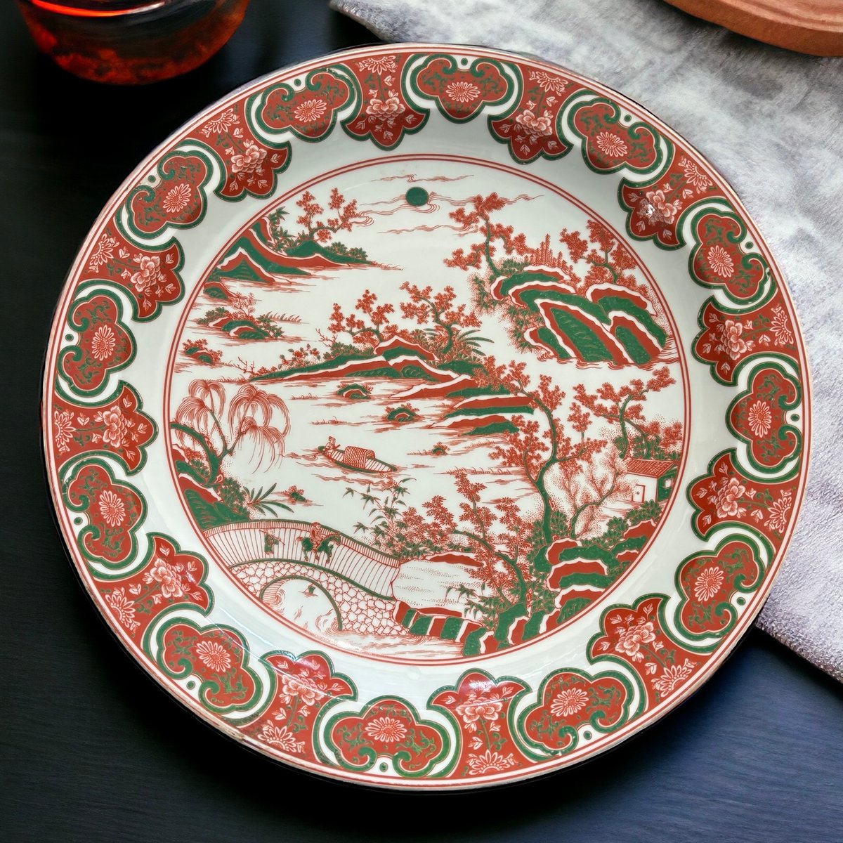 大清康熙年製 赤絵【風景・梅・松】大皿 丸皿 中国美術 盛り皿 飾り皿