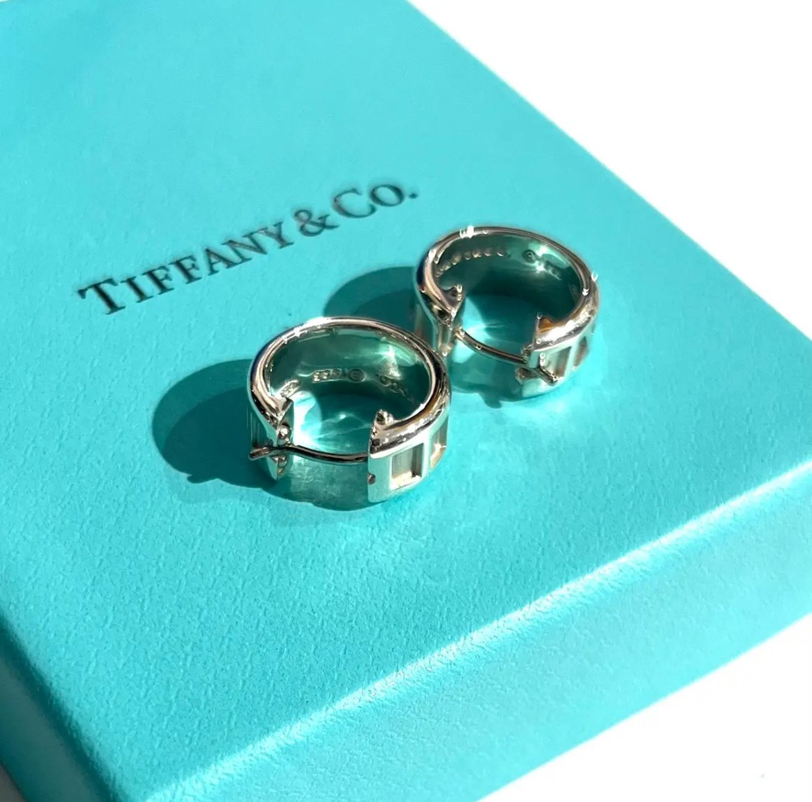 TIFFANY&CO.】1884 アトラス フープピアス／シルバー925／ローマ数字