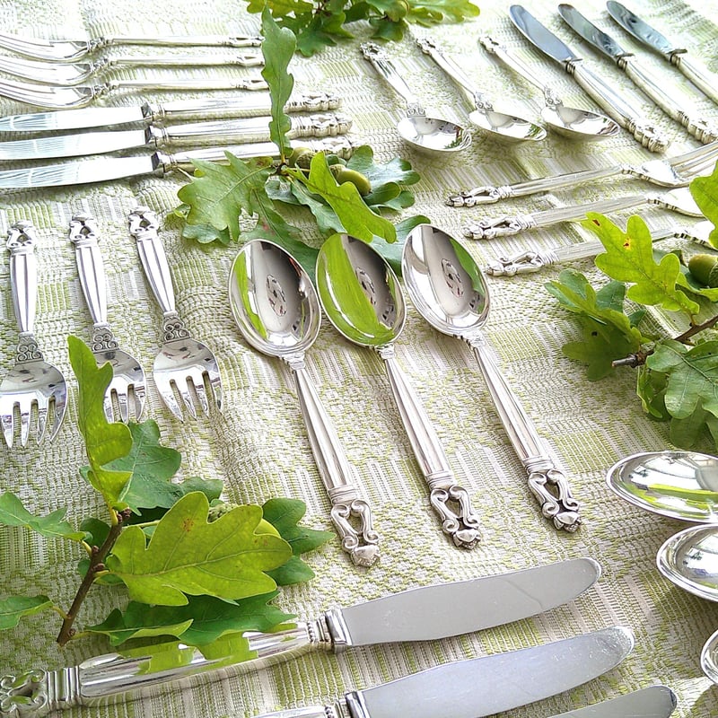 GeorgJensenエコーンのディナー用のフォークとナイフとスプーンの6人用