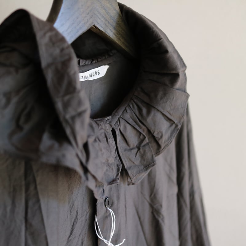 コットンシルクフェイルラッフルカラーバギーシャツ／TOUJOURS | ovede