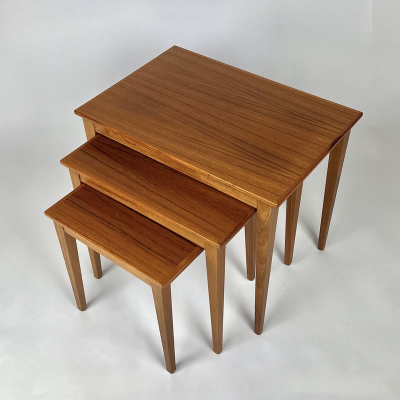 ヴィンテージ/ネストテーブル（入れ子式テーブル） 北欧家具