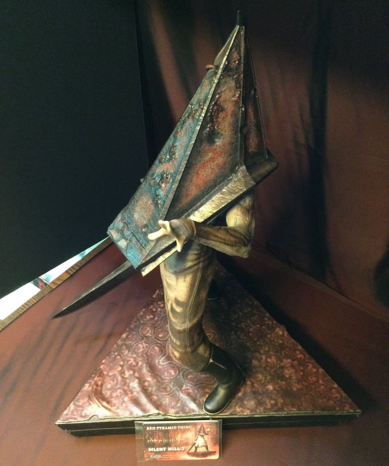 サイレントヒル2/レッドピラミッドシング・1/6スタチュー