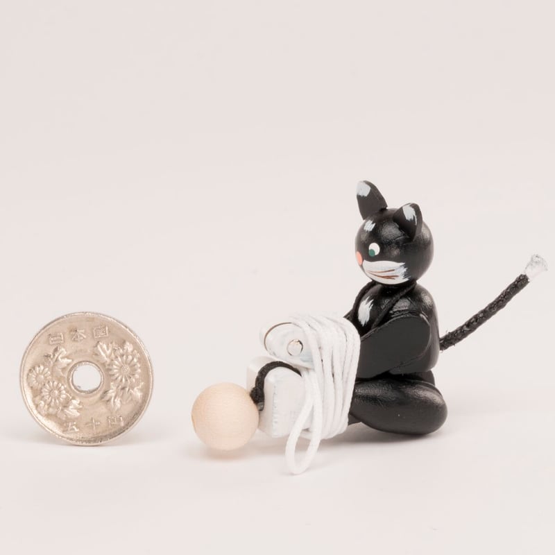 ドイツ ザイフェン 人形 黒猫 紐上り人形 木製 | こぐま舎