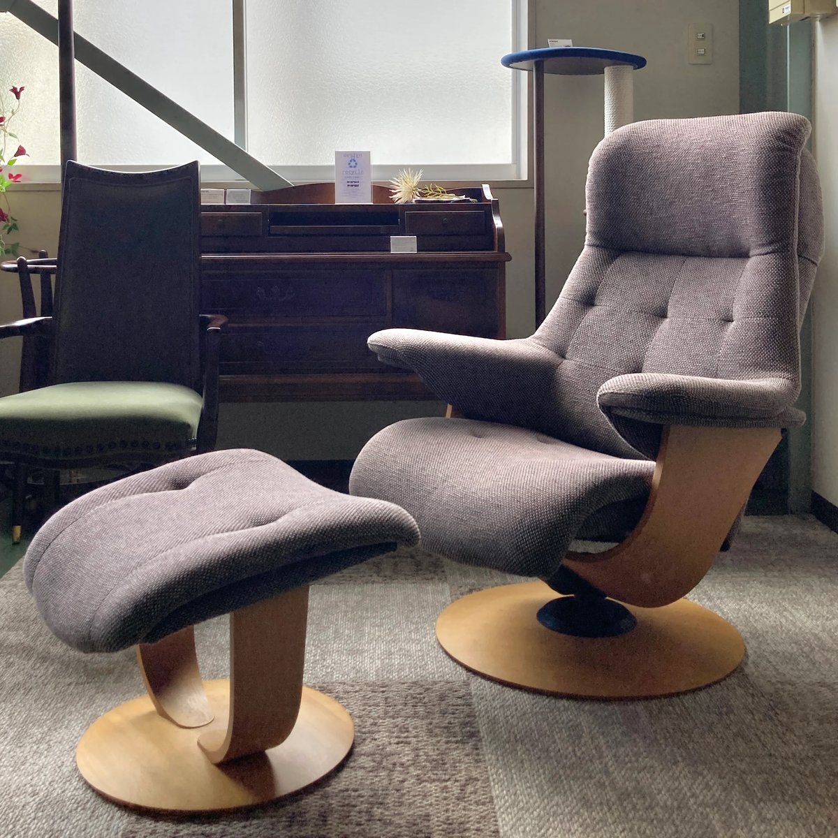 ユーズド品】カリモク家具 THE FIRST リクライナー＋オットマンセット