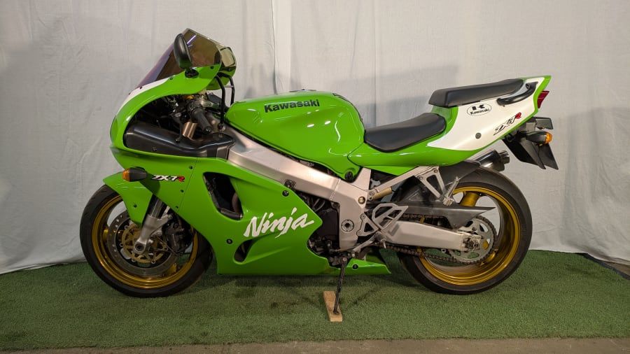 1989 Kawasaki ZX7 Ninja VIN: JKAZX2A13EB504909 - CLASSIC.COM
