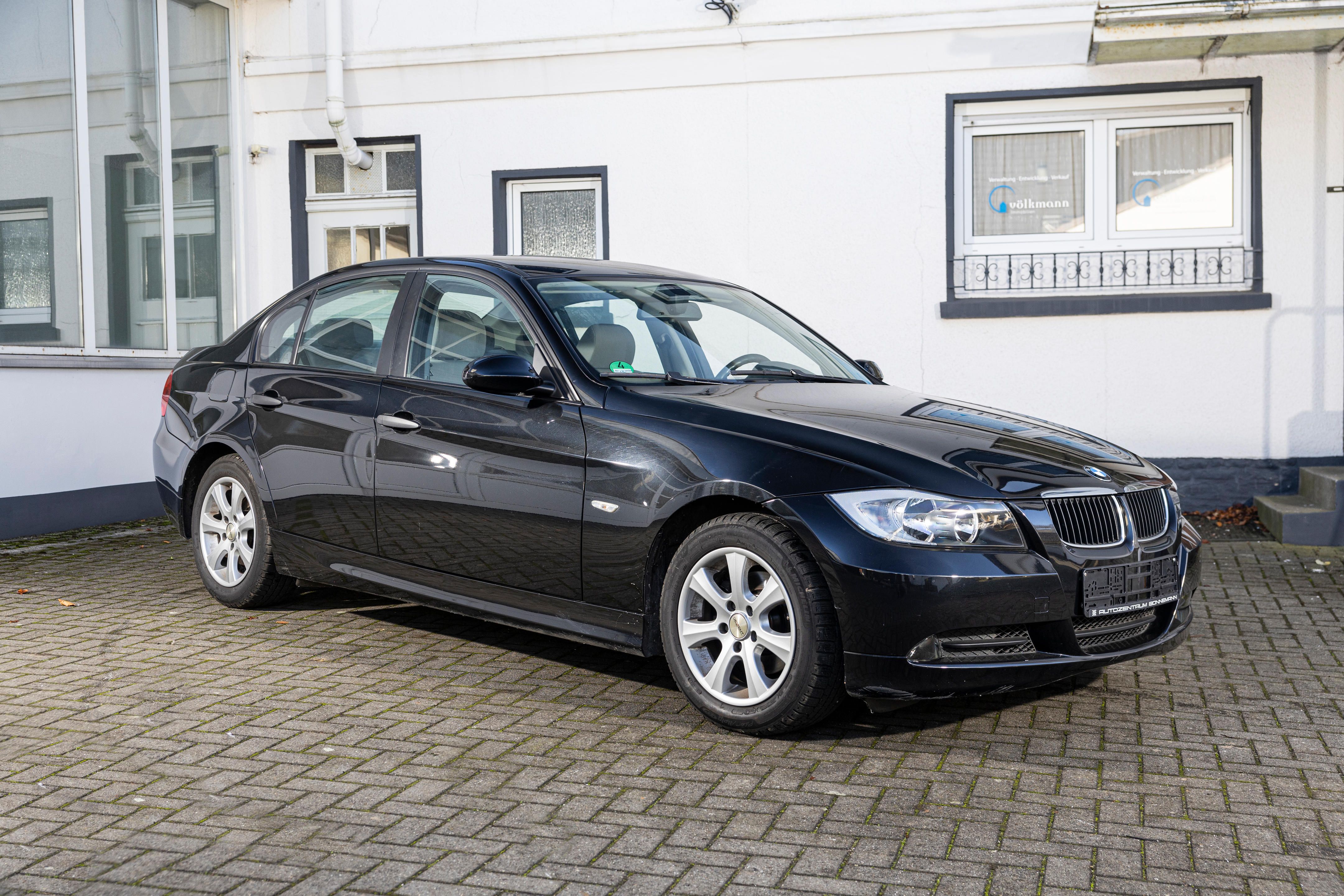 BMW 320i - E90 Market - CLASSIC.COM