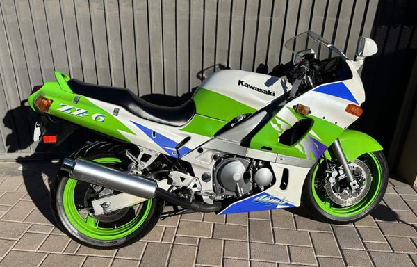 1994 Kawasaki Ninja 600 VIN: JKAZX4E1XRB505163 - CLASSIC.COM