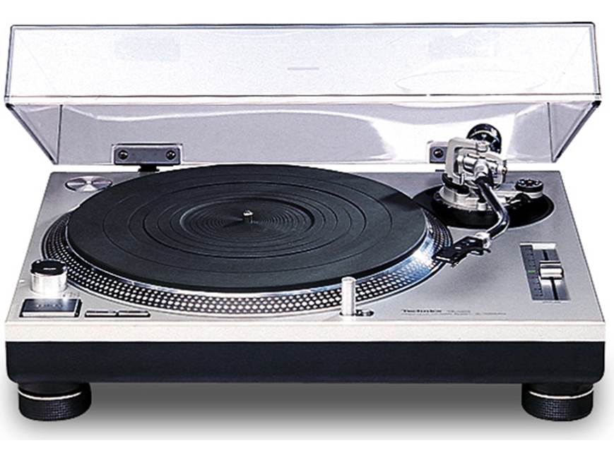 Technics SL-1200MK2 (Black) Direct-drive turntable — a classic