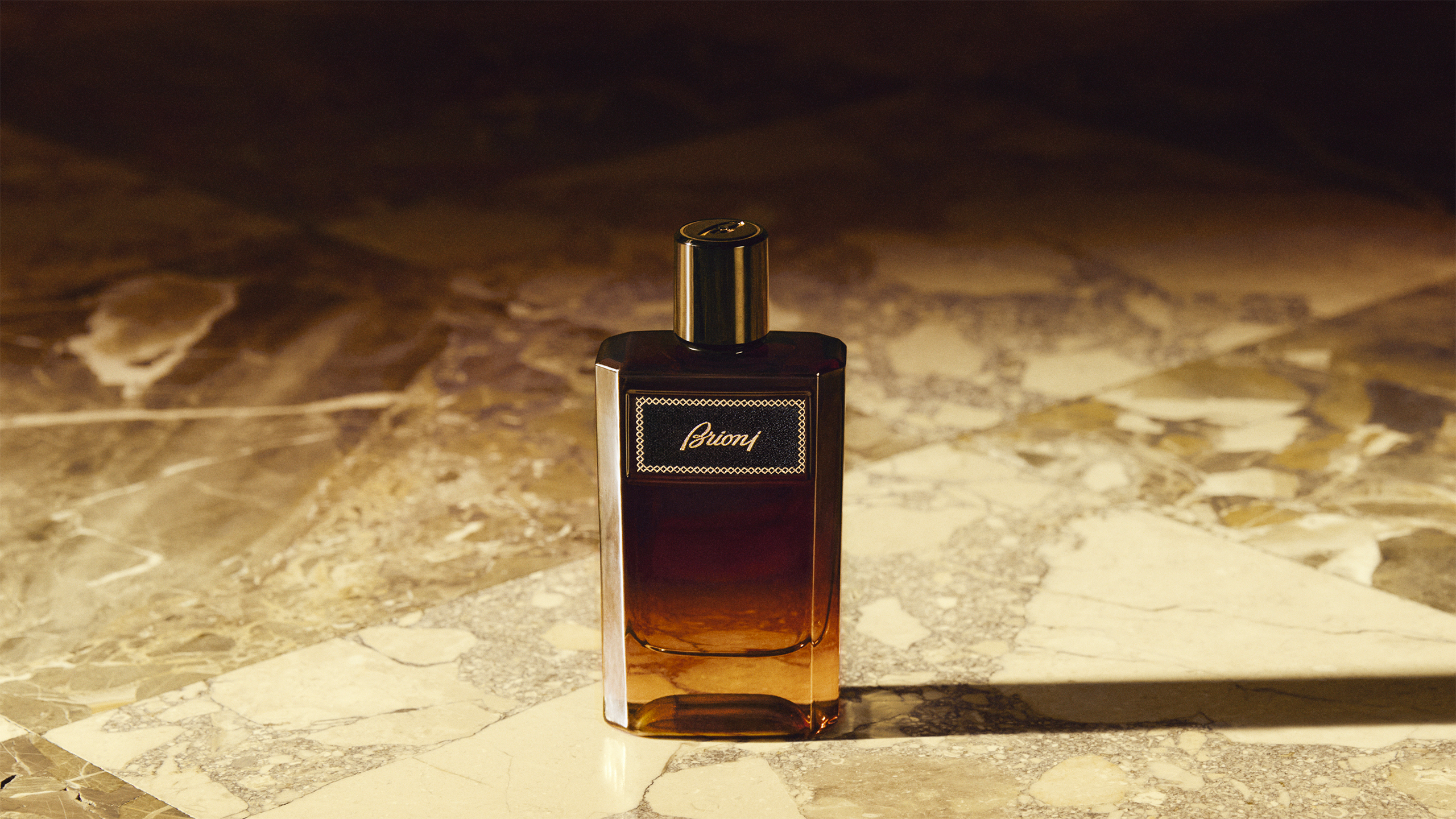 オードパルファム スアーブ | ブリオーニ® 日本 公式ストア