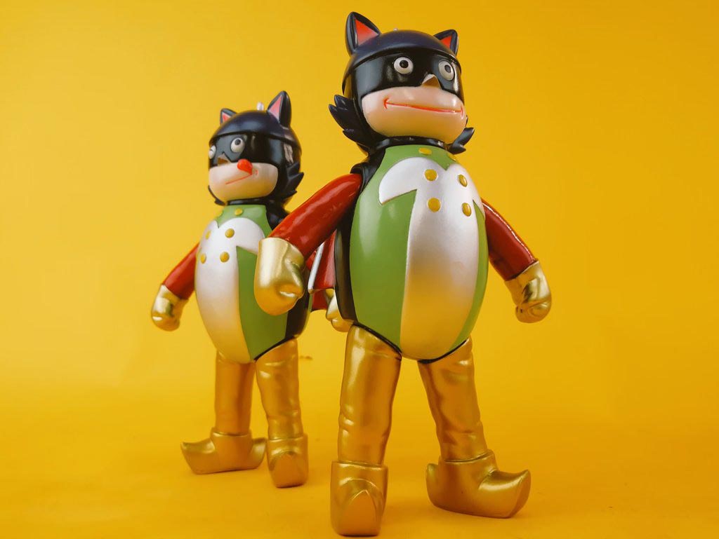 ピー・プロによる伝説の5分特撮『冒険ロックバット』をソフビ化