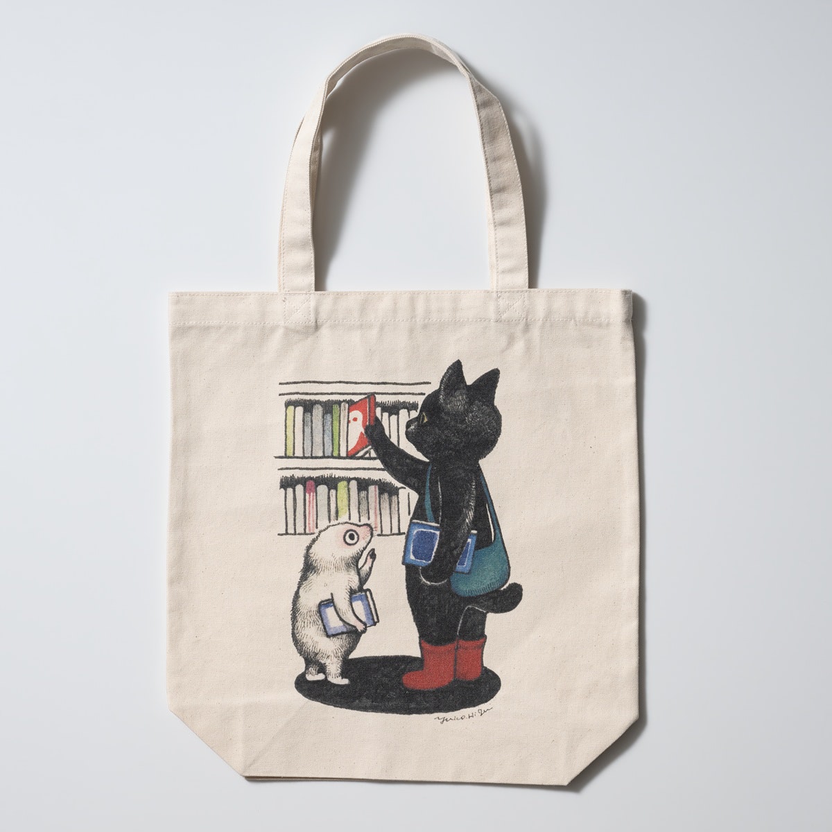 ヒグチユウコ】読書する黒猫が可愛い♪ スペシャルコラボグッズに注目