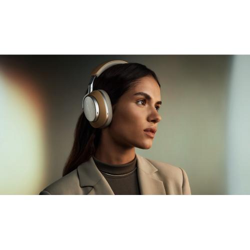 Bowers & Wilkins＞オーバーイヤー・ノイズキャンセリング